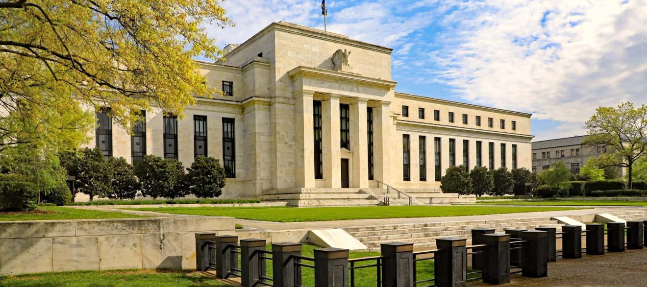 Cнижение ставки ФРС, падение Oracle и сильнейшая экономика мира — главное из того, что нельзя было пропустить на этой неделе