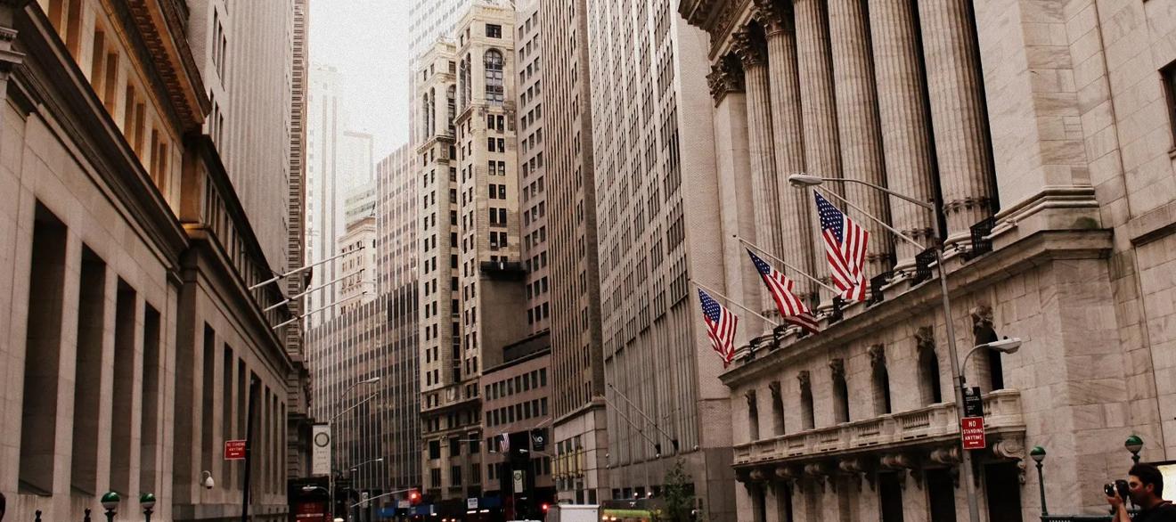 ETF с плечом: исторические уроки маржинальной торговли и риски современных фондов